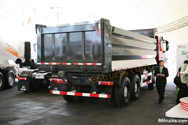 Hongyan Genlyon 340 hp 8X4(12 wheels) 8.2m Dump Truck Body (3) | 86Trucks
