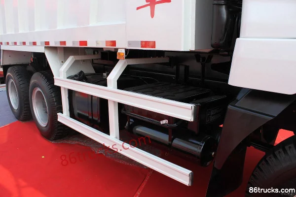 Hualing Heavy Truck 290 hp 6X4(10 wheels) 5m Dump Truck Chassis (1) | 86Trucks