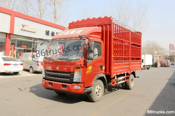 Sinotruk HOWO Tongshuai 154 hp 4X2(6 wheels) 4.15m single-row stake truck Exterior (3) | 86Trucks