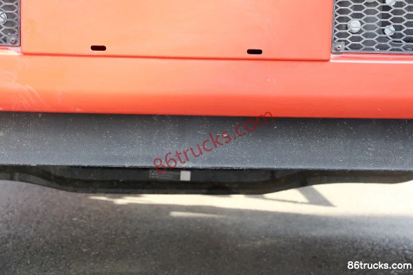 Sinotruk HOWO Tongshuai 154 hp 4X2(6 wheels) 4.15m single-row stake truck Chassis (2) | 86Trucks