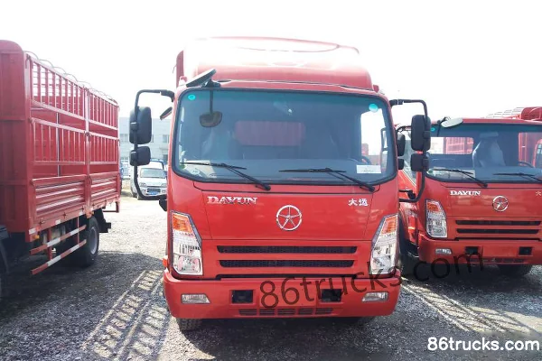 Dayun Aopuli 170 hp 4X2(6 wheels) 4.18m Single Row Stake Truck Exterior (2) | 86Trucks