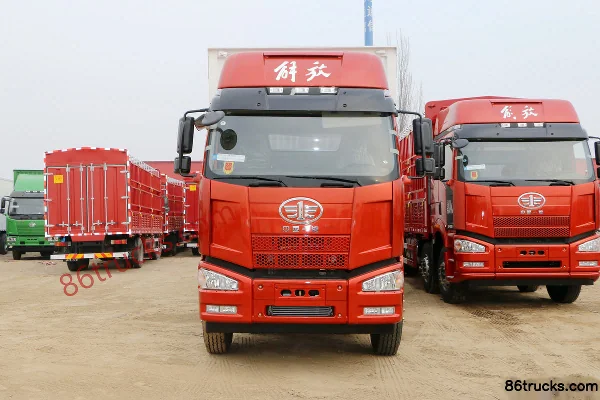 FAW Jiefang J6M heavy truck 280hp 6X2(8 wheels) 9.35m van cargo truck Exterior (2) | 86Trucks