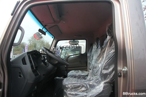 Hyundai Commercial Vehicle Shengtu H5 141hp 4X2(6 wheels) 4.12m Single Row Van Light Truck Cab (1) | 86Trucks