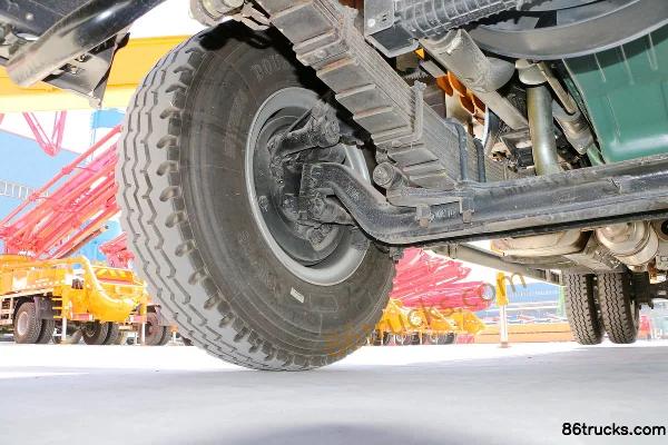 FAW Jiefang Qingdao Long V 220 ch 4X2(6 roues) camion pompe à béton (marque Hailongjite) Châssis (1) | 86Trucks
