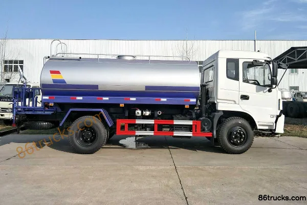 Dongfeng Zhuandi Series 180 hp 4X2(6 wheels) water sprinkler truck (Chengliwei brand) Exterior (3) | 86Trucks