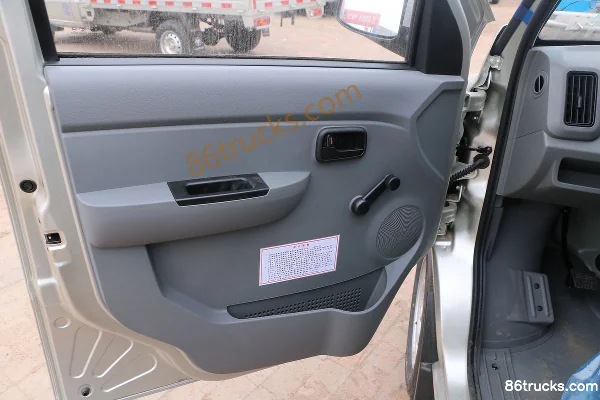 Foton Xiangling V1 1.5L 112 ch 4X2(6 roues) Gasoline 2.3m Double Row Flatbed Mini Truck Cabine (1) | 86Trucks