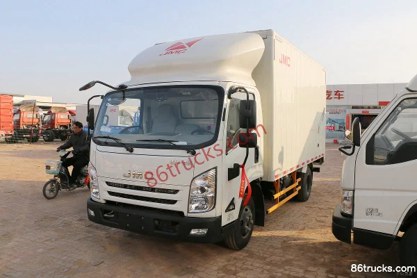 JMC Kaiyun Upgraded Medium Body 122hp 4X2(6 wheels) 4.08m Single Row Van Light Truck (Hydraulic Brake) Exterior (3) | 86Trucks