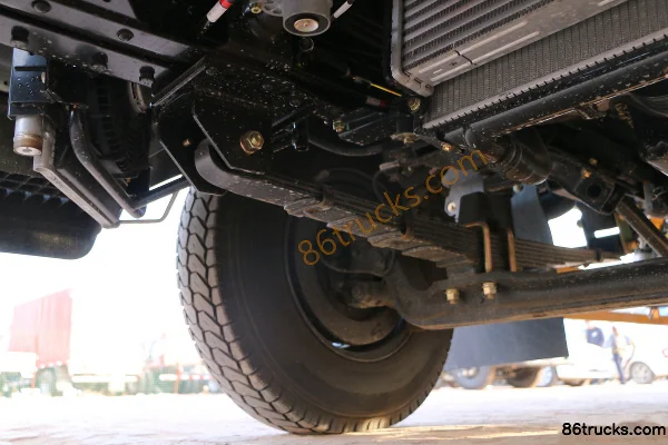 JMC Kaiyun Upgraded Medium Body 122hp 4X2(6 wheels) 4.08m Single Row Van Light Truck (Hydraulic Brake) Chassis (3) | 86Trucks