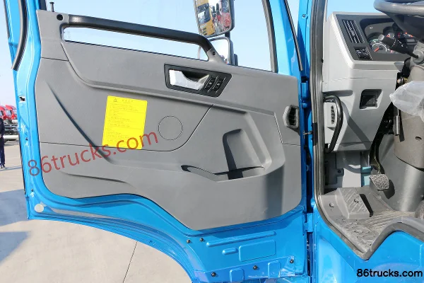 FAW Jiefang Qingdao Long V2.0 camion moyen 220 ch 4X2(6 roues) 7,8 m camion porteur à toit ouvrant (rapport de pont 4.444) Cabine (1) | 86Tr