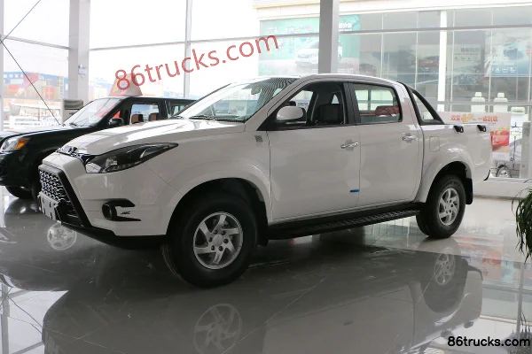 JMC Yuhu 7 2023 Comfort 2.0T gasoline 220hp 4WD automatic standard wheelbase double-row pickup Cab (3) | 86Trucks