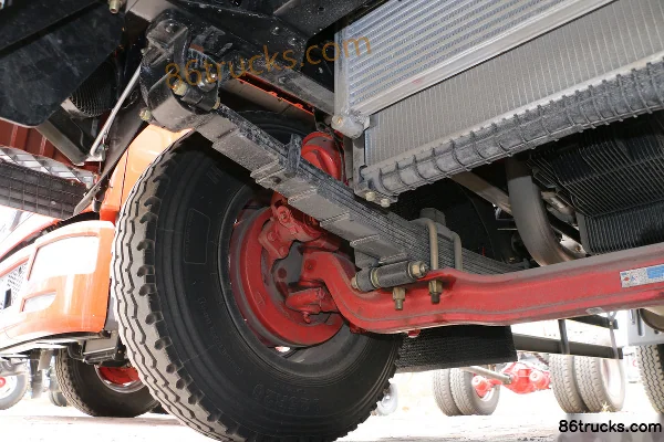 Dongfeng Captain K8 Zhiyue Edition 195 hp 4X2(6 wheels) 6.2m half-cab stake-side cargo truck (China VI) Chassis (2) | 86Trucks