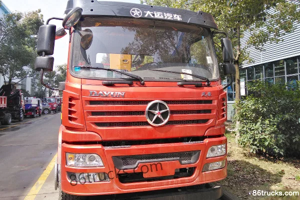 Dayun Fengjing 180hp 4X2(6 wheels) Truck Mounted Crane (Chengliwei Brand) Exterior (2) | 86Trucks