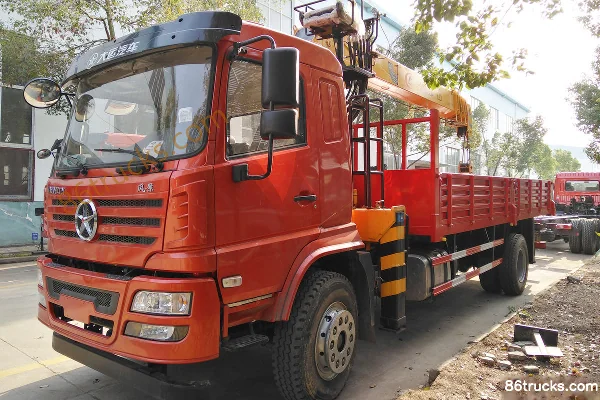 Dayun Fengjing 180hp 4X2(6 wheels) Truck Mounted Crane (Chengliwei Brand) Exterior (3) | 86Trucks