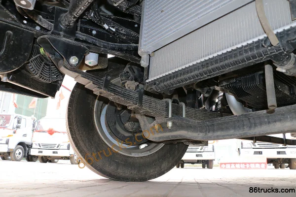 JAC Junling V7 154 ch 4X2(6 roues) 5,2 m camion léger à ridelles avec cabine avancée Châssis (1) | 86Trucks