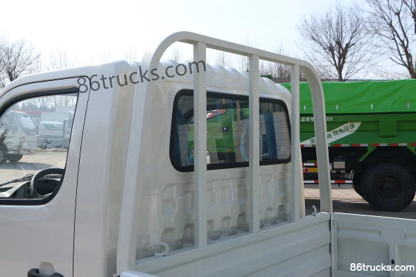 Foton Xiangling M1 1.2L 86 hp 4X2(6 wheels) Gasoline 3.05m single-row flatbed micro truck (single rear tire) Body (1) | 86Trucks