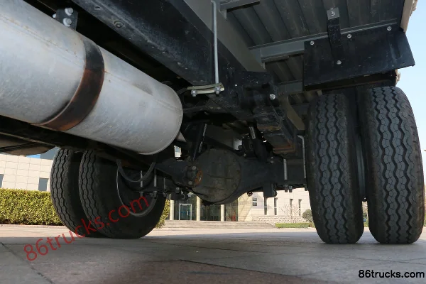 Foton Xiangling M2 1.5L 112hp 4X2(6 wheels) Gasoline 3.3m Single Row Flatbed Micro Truck Chassis (3) | 86Trucks