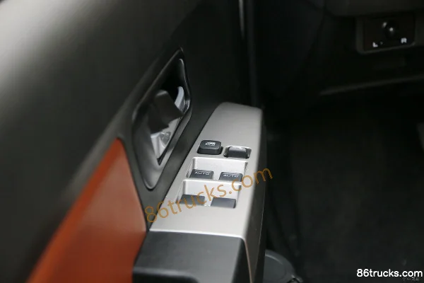Zhengzhou Nissan New Ruigi Dream Edition Basic 2.4L Gasoline 158 hp 2WD Double Cab Pickup (China VI) Chassis (1) | 86Trucks