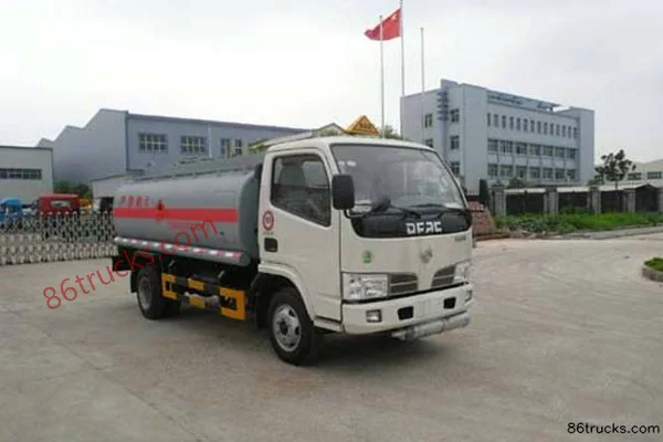 Dongfeng Jinba 90 ch 4X2(6 roues) camion léger (camion citerne à carburant) Extérieur (3) | 86Trucks