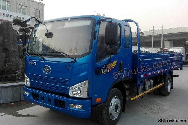 FAW Jiefang J6F 150hp 4X2(6 wheels) 5.4m semi-panel light truck Exterior (2) | 86Trucks