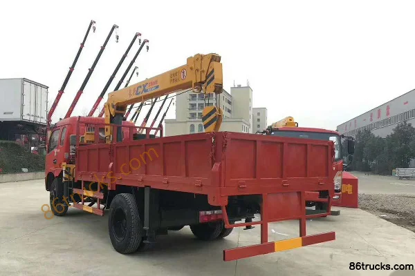 Dongfeng Furui Ka 143hp 4X2(6 wheels) 4.3m Truck-Mounted Crane (Chengliwei Brand) Exterior (3) | 86Trucks