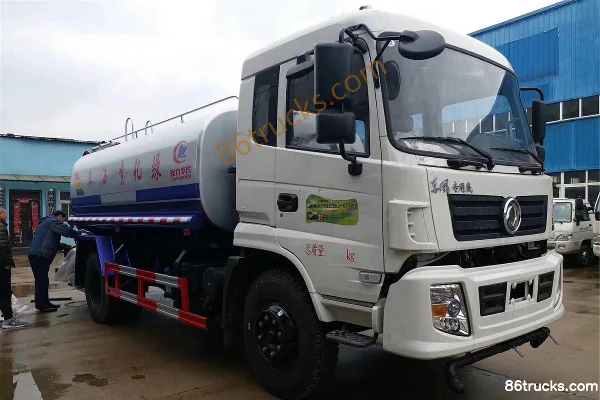 Dongfeng Special Chassis 160 hp 4X2(6 wheels) Multi-function Dust Suppression Truck (Chengliwei Brand) Exterior
