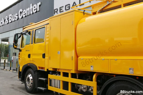 Sinotruk HOWO T5G 290 ch 4X2(6 roues) camion citerne de lavage de voirie 16 t (version portuaire) Carrosserie (2) | 86Trucks