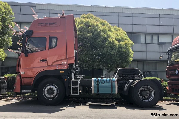 Sinotruk (formerly Sinotruk Wangpai) W5B-H heavy truck 310hp 4X2(6 wheels) tractor truck (MCY11 rear axle) Exterior (2) | 86Trucks