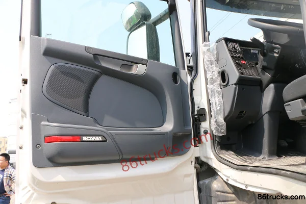 Scania R Series Heavy Truck 450 hp 6X2(8 wheels) Tractor Truck (Model R450 A6x2NA) Cab (1) | 86Trucks