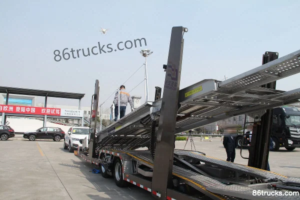 Foton Auman New ETX 6 Series Heavy Truck 245hp 4X2(6 wheels) 9.53m van cargo truck Body (3) | 86Trucks