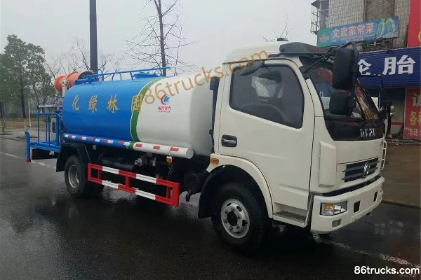 Dongfeng Duolika D7 150 hp 4X2(6 wheels) multi-function dust suppression truck (Chengliwei brand) Exterior