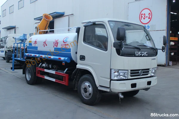 Dongfeng Duolika D7 129hp 4X2(6 wheels) Multi-function Dust Suppression Truck (Chengliwei Brand) Exterior