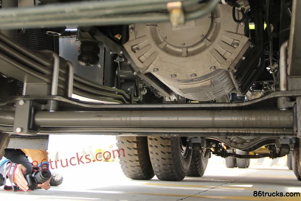 Sinotruk HOWO T5G Heavy Truck 25T 6X4(10 wheels) Electric Tractor Truck 374.65kWh Chassis (1) | 86Trucks
