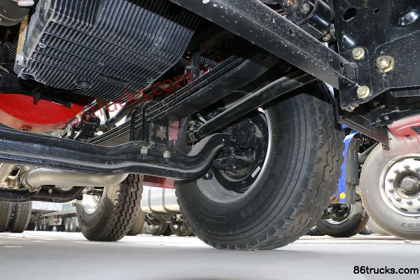Foton Auman EST Série 9 Camion lourd 400 ch 8X4(12 roues) Camion porteur à ridelles 9,6 m Châssis (3) | 86Trucks