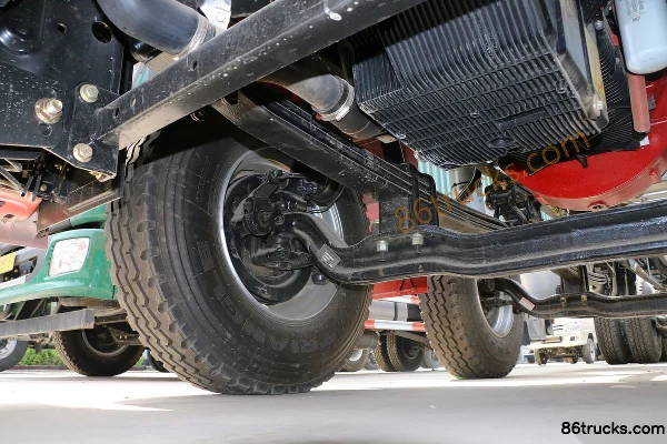 Foton Auman EST Série 9 Camion lourd 400 ch 8X4(12 roues) Camion porteur à ridelles 9,6 m Châssis (1) | 86Trucks