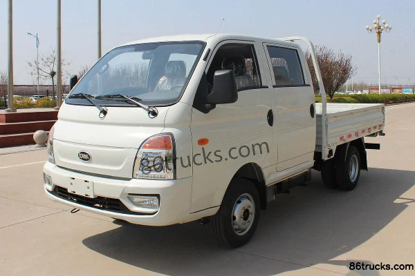 Kama Ruihang X1 1.5L 110hp 4X2(6 wheels) 2.7m double-row flatbed mini truck Exterior (3) | 86Trucks