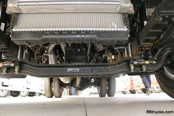 Foton Times M3 110 hp 4X2(6 wheels) 3.8m semi-row stake truck Chassis (2) | 86Trucks