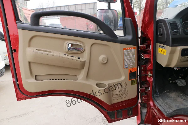 Feidi A2 series 109 hp 4X2(6 wheels) 4.2m single-row stake light truck Cab (1) | 86Trucks