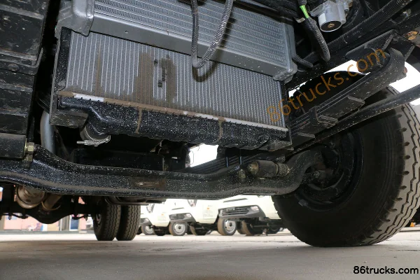 Feidi A2 series 109 hp 4X2(6 wheels) 4.2m single-row stake light truck Chassis (3) | 86Trucks