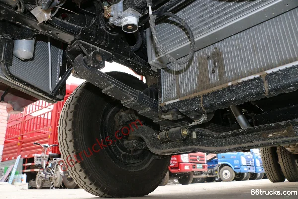 Feidi A2 series 109 hp 4X2(6 wheels) 4.2m single-row stake light truck Chassis (1) | 86Trucks