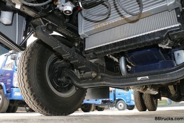 Feidi X3 série 130 ch 4X2(6 roues) 3,83 m camion benne (Changtai 8A45X) Châssis (1) | 86Trucks