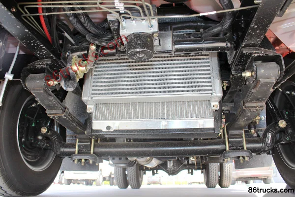 Kama Kaijie 143hp 4X2(6 wheels) 4.63m single-row flatbed light truck Chassis (1) | 86Trucks