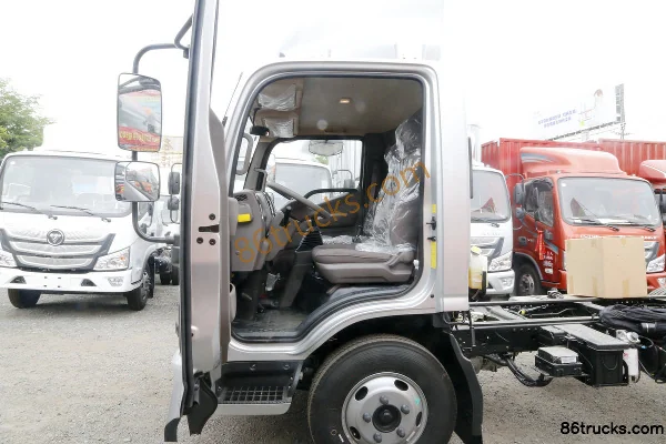 Foton Aumark S1 Series Zhiying Edition 131hp 4X2(6 wheels) 4.14m single-row van light truck Cab (1) | 86Trucks