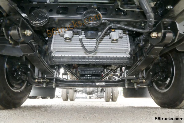 Foton Aumark S1 Series Zhiying Edition 131hp 4X2(6 wheels) 4.14m single-row van light truck Chassis (1) | 86Trucks