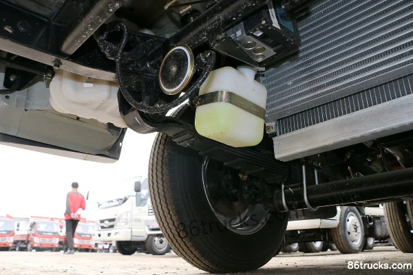 Foton Forland Xiaoka Star 2 60 ch 4X2(6 roues) 3,3 m camion plateau micro (ex-Sairui 2850) Châssis (2) | 86Trucks
