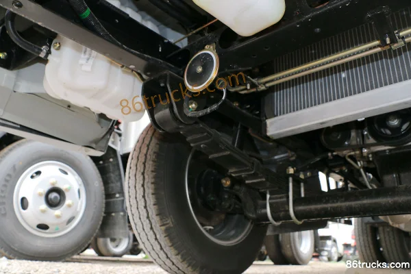 Foton Shidai Xiaoka Zhixing Q2 1.3L 87 ch 4X2(6 roues) essence 3,3 m simple cabine fourgon micro camion Châssis (2) | 86Trucks