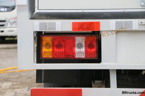 Foton Shidai Xiaoka Zhixing Q2 1.3L 87 ch 4X2(6 roues) essence 3,3 m simple cabine fourgon micro camion Carrosserie (1) | 86Trucks
