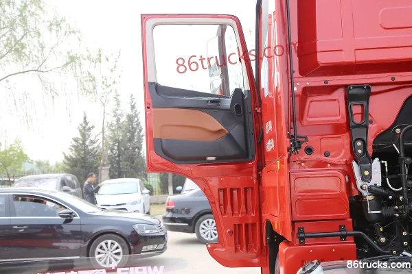 Foton Auman EST 6 Series Heavy Truck Super Edition 550 hp 6X4(10 wheels) tractor truck (high roof flat floor) Cab (1) | 86Trucks