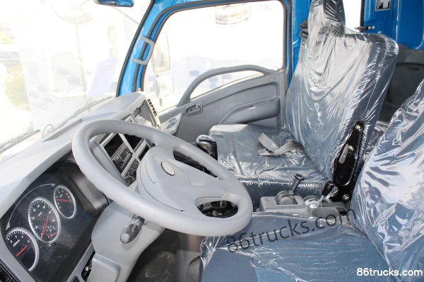 Yuejin Kaituo X500 Engineering Type 140 hp 4X2(6 wheels) 4m dump truck Cab (3) | 86Trucks