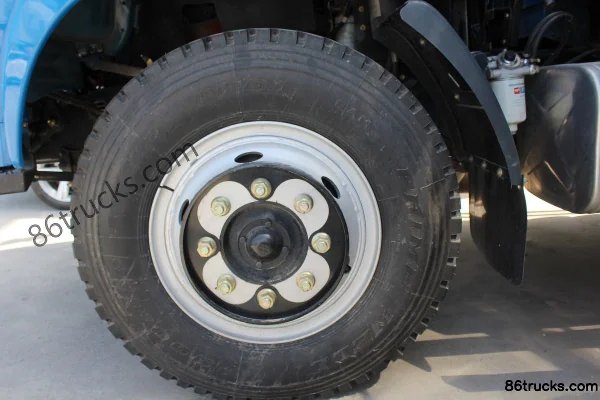 Yuejin Kaituo X500 Engineering Type 140 hp 4X2(6 wheels) 4m dump truck Chassis (1) | 86Trucks
