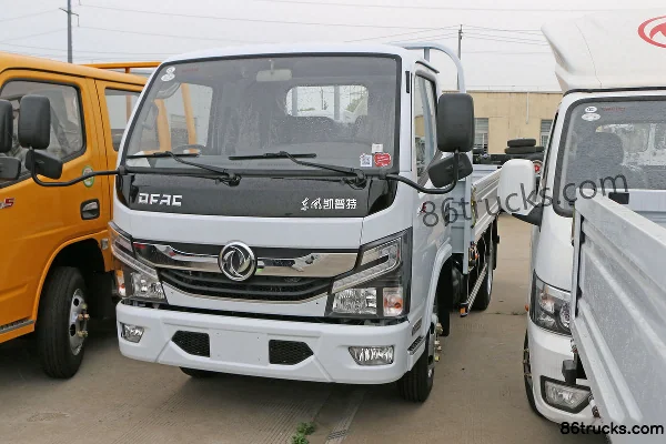 Dongfeng Captain K5 2018 model 115 hp 4X2(6 wheels) 3.8m single-row flatbed light truck (hydraulic brake) Exterior (3) | 86Trucks